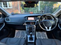 VOLVO V40 CROSS COUNTRY