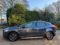 VOLVO V40 CROSS COUNTRY