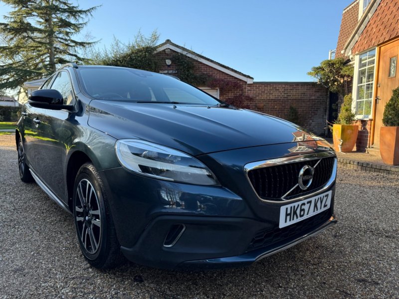 VOLVO V40 CROSS COUNTRY