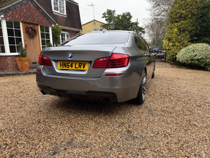 BMW 5 SERIES