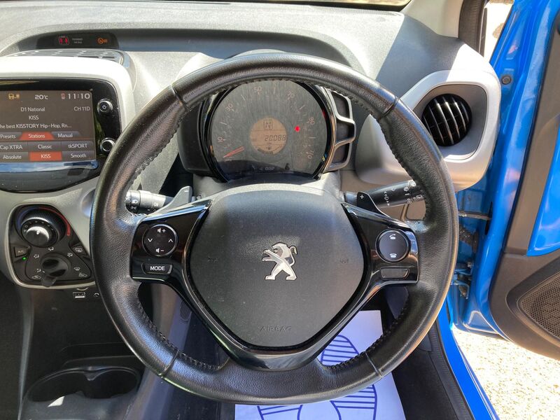 PEUGEOT 108