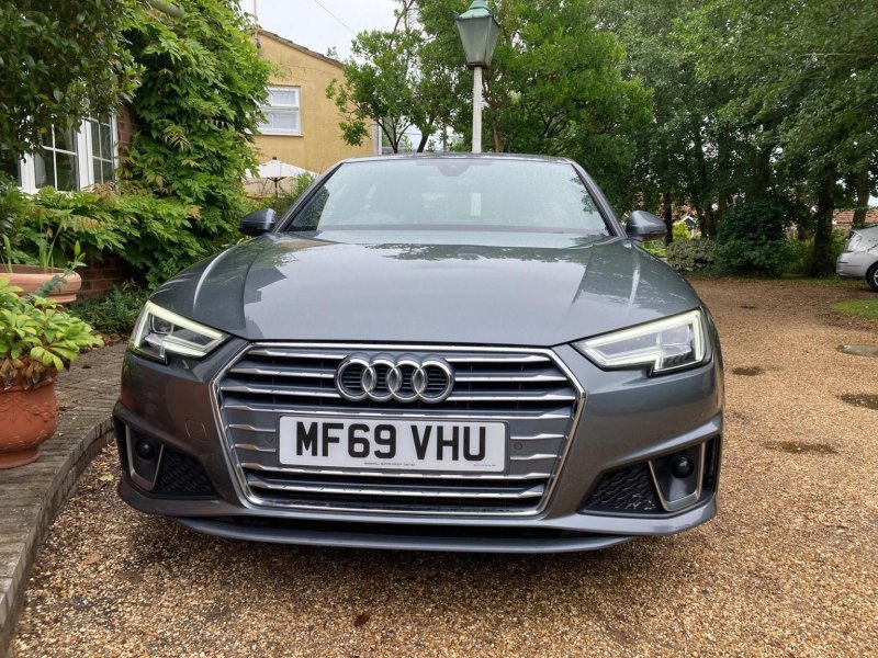 AUDI A4