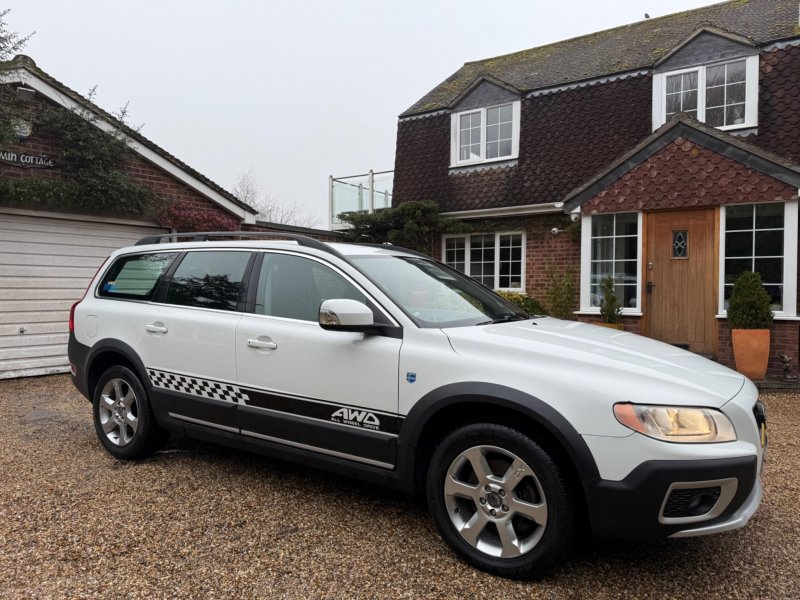 VOLVO XC70