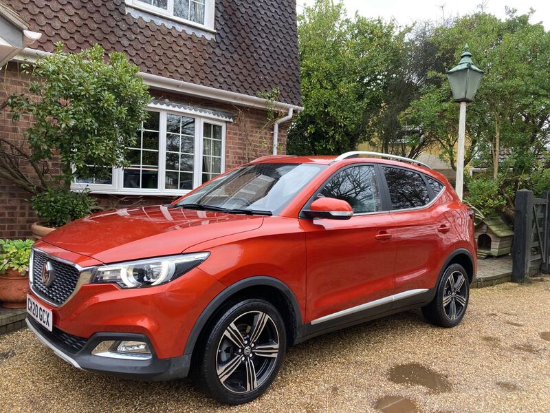 MG ZS