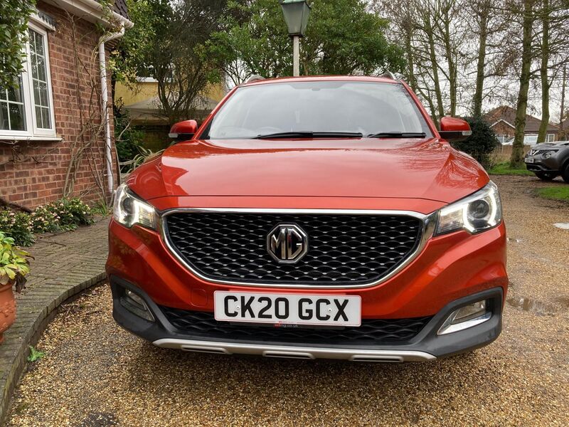 MG ZS
