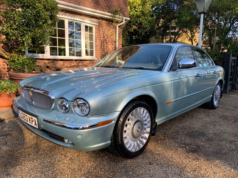 JAGUAR XJ