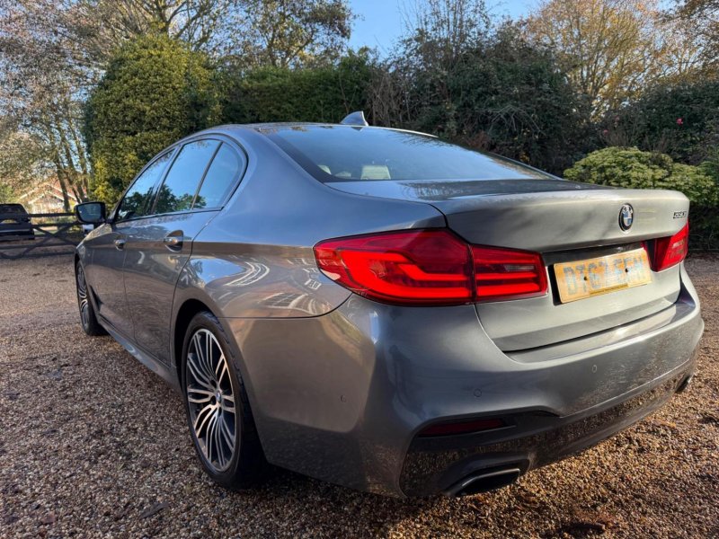 BMW 5 SERIES