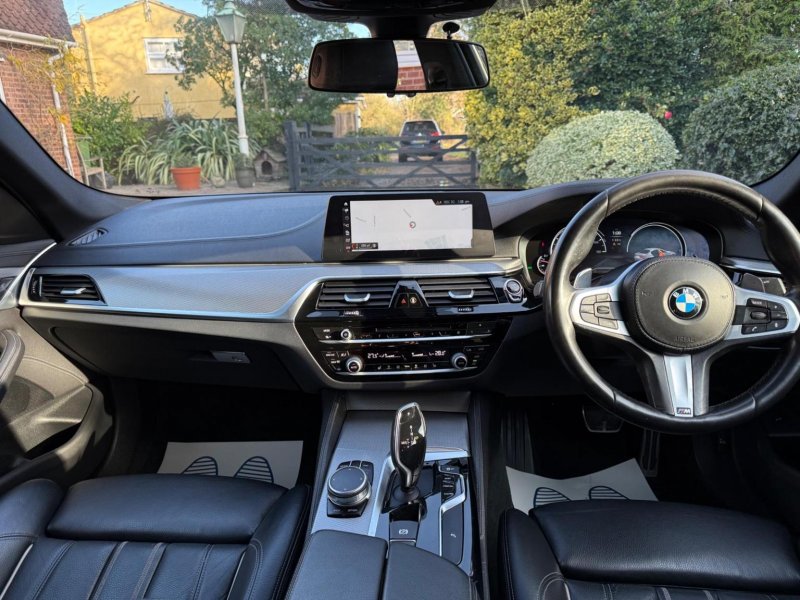 BMW 5 SERIES