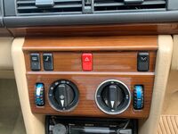 MERCEDES-BENZ 230
