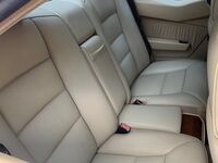 MERCEDES-BENZ 230