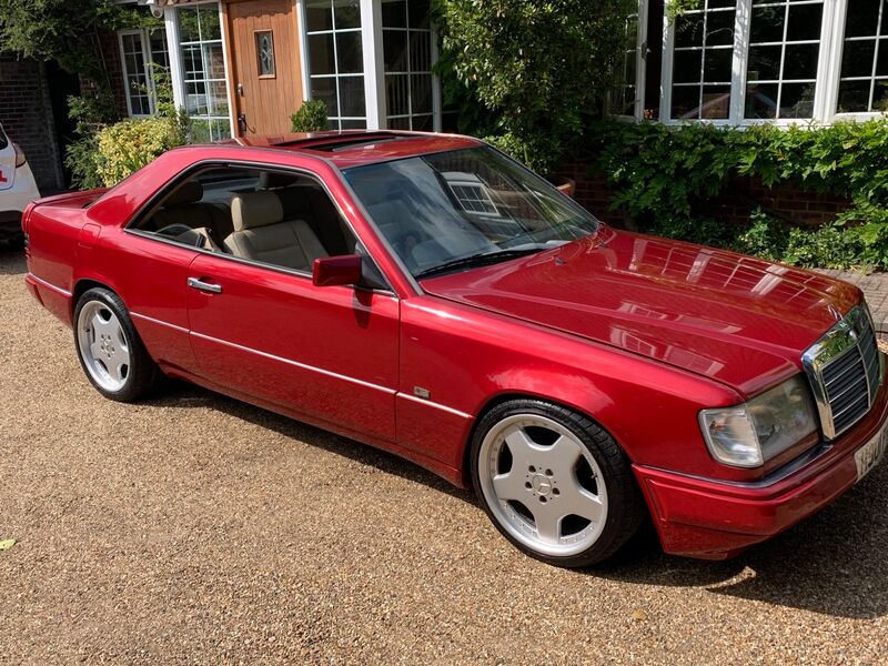 MERCEDES-BENZ 230