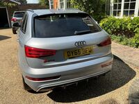 AUDI RS Q3