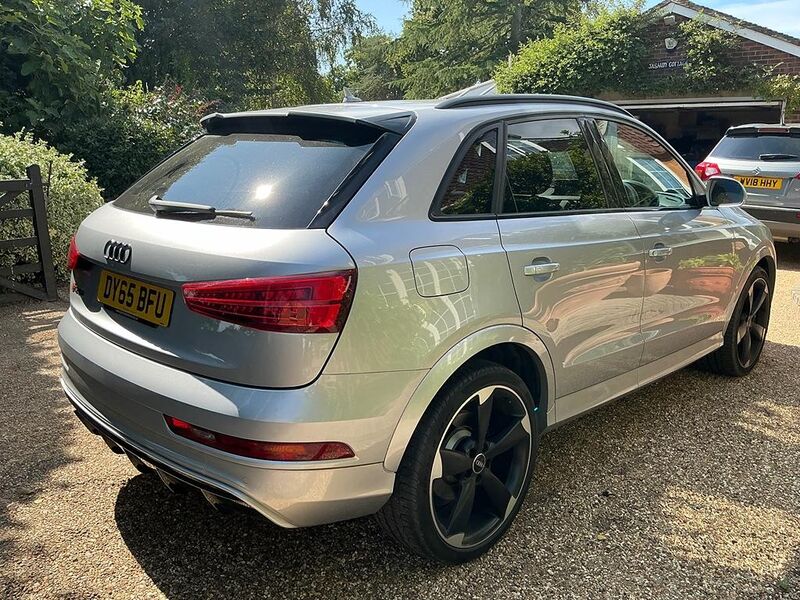 AUDI RS Q3