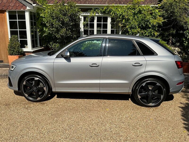 AUDI RS Q3