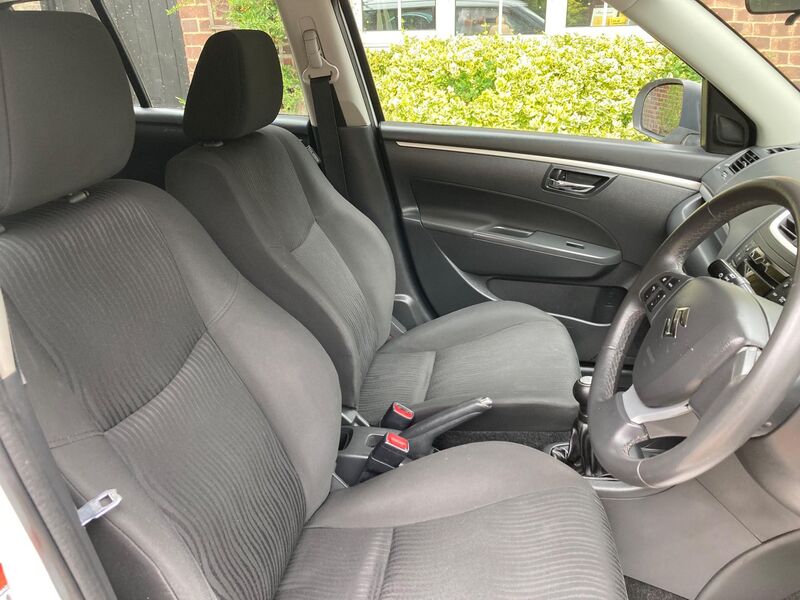SUZUKI SWIFT