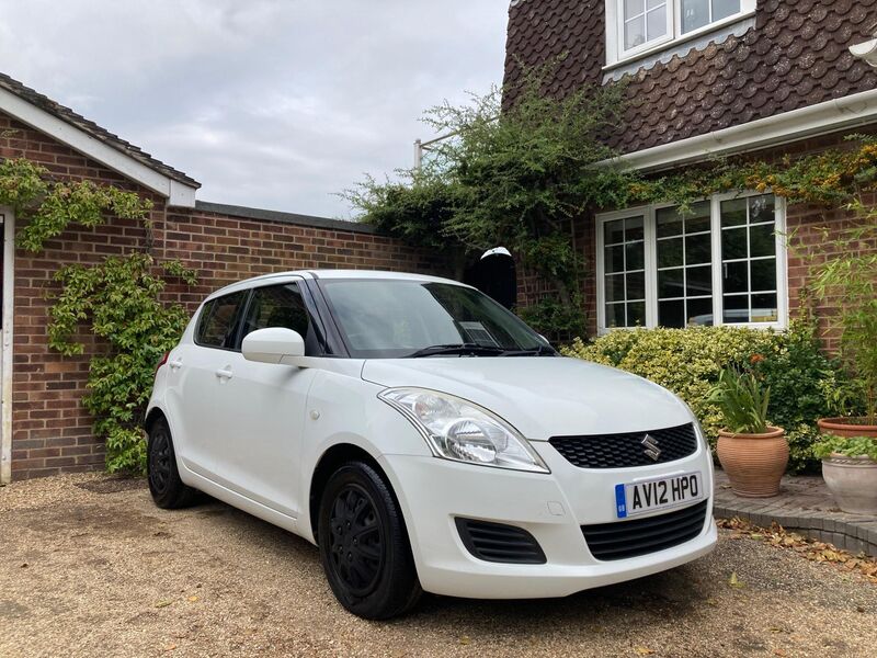 SUZUKI SWIFT