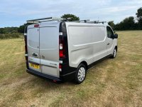 VAUXHALL VIVARO