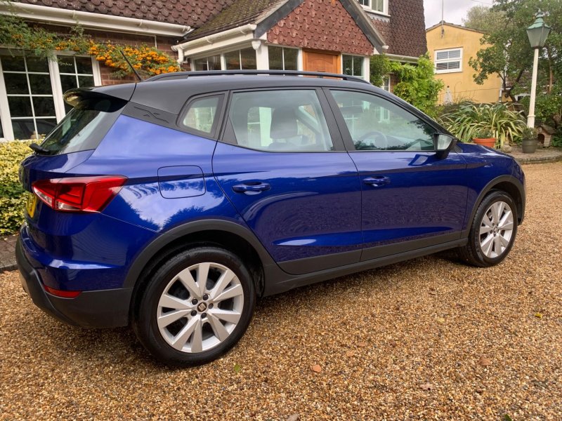 SEAT ARONA