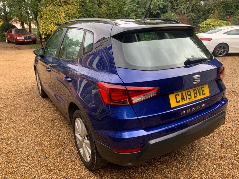 SEAT ARONA