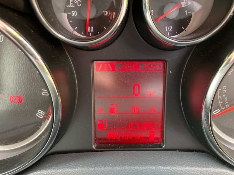 VAUXHALL MOKKA