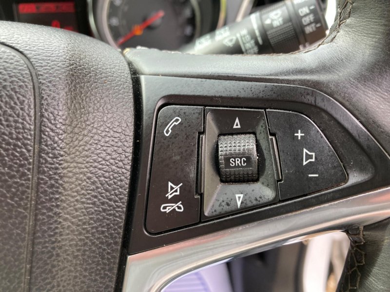 VAUXHALL MOKKA