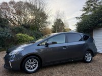 TOYOTA PRIUS+