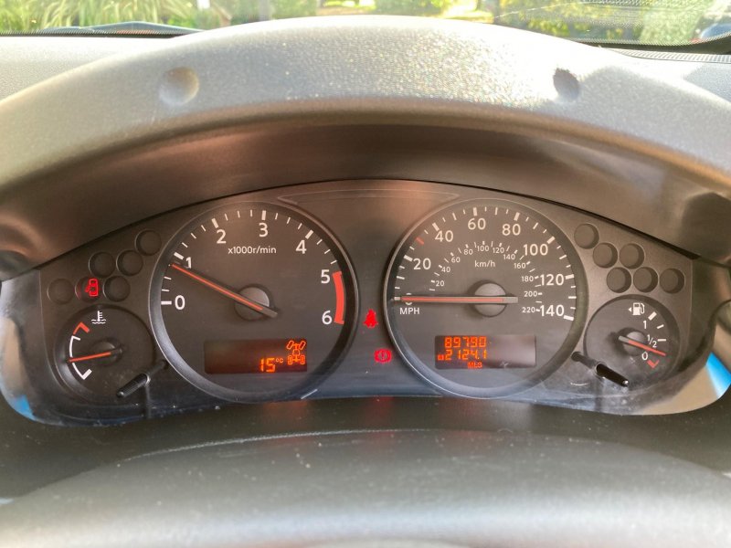 NISSAN NAVARA