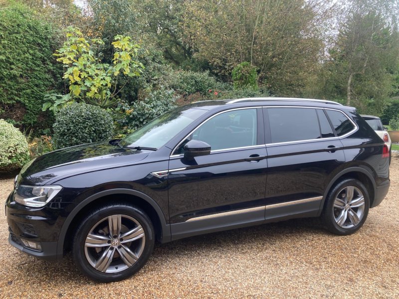 VOLKSWAGEN TIGUAN ALLSPACE