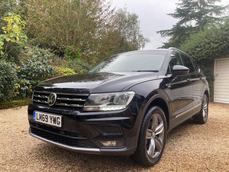 VOLKSWAGEN TIGUAN ALLSPACE