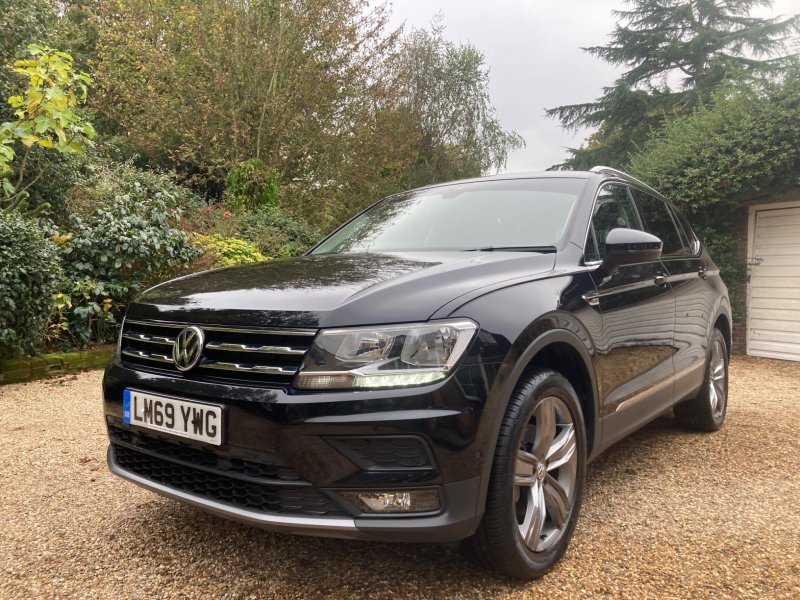 VOLKSWAGEN TIGUAN ALLSPACE