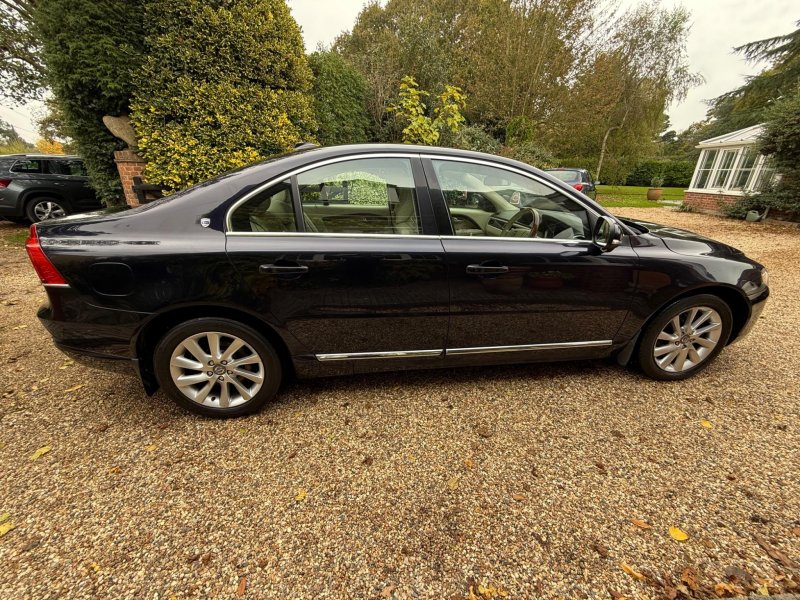VOLVO S80