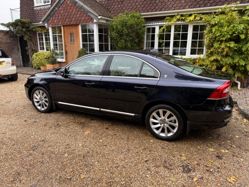 VOLVO S80