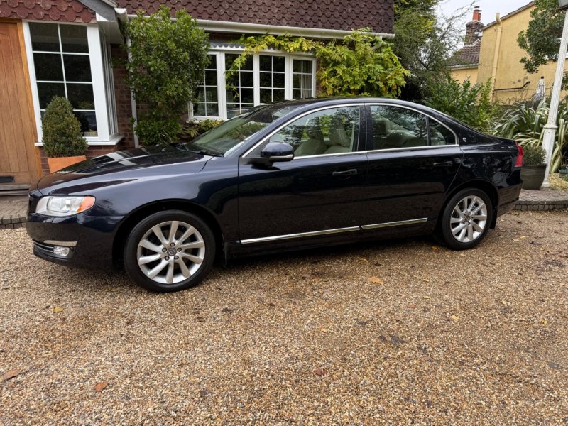 VOLVO S80