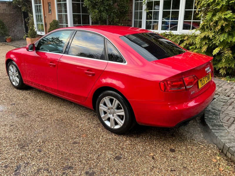 AUDI A4
