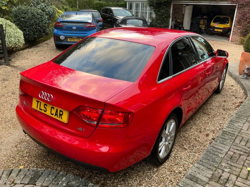 AUDI A4