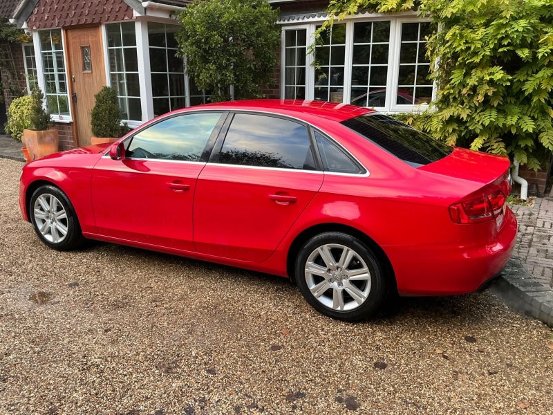 AUDI A4