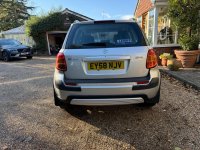 SUZUKI SX4