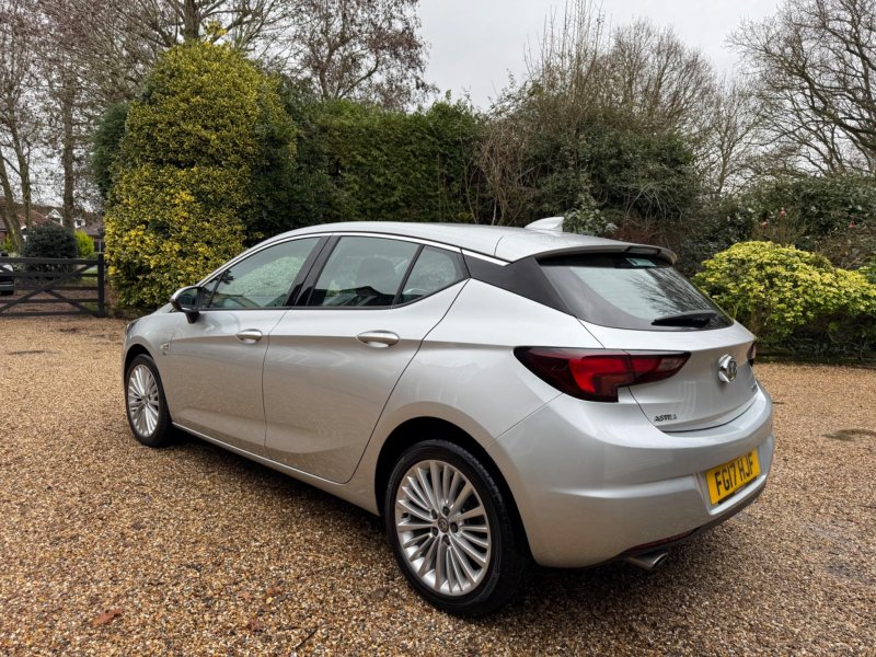 VAUXHALL ASTRA