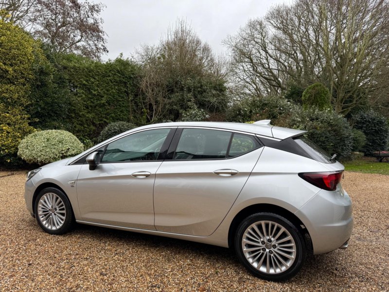 VAUXHALL ASTRA