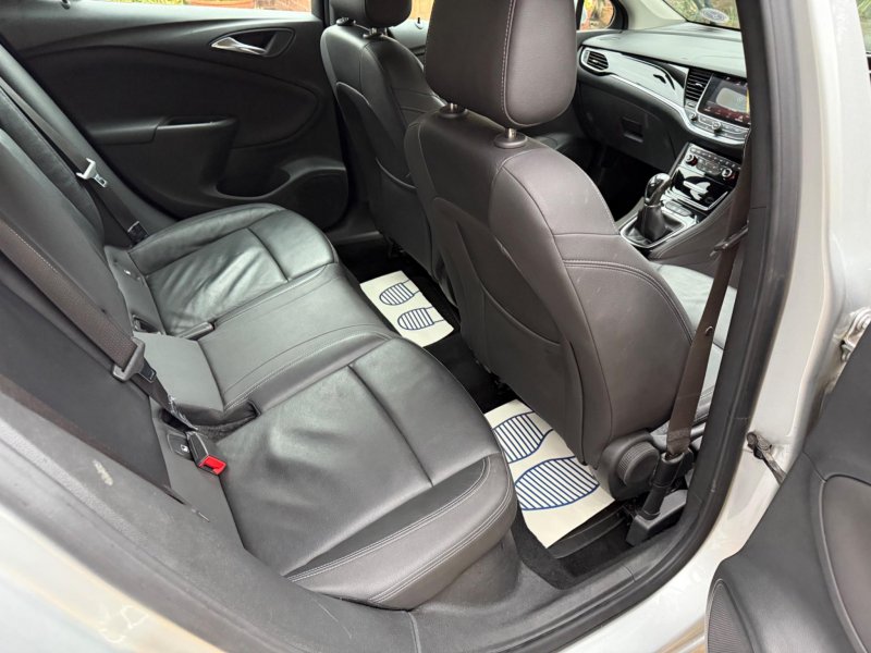 VAUXHALL ASTRA