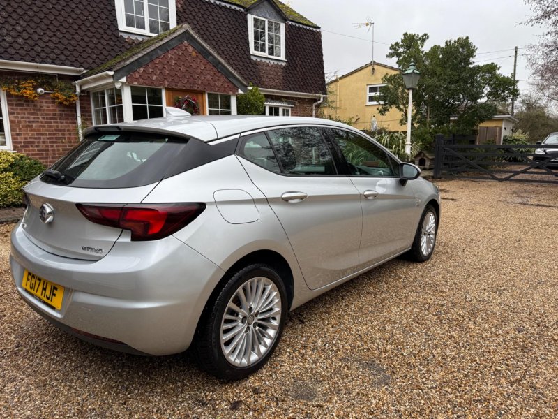 VAUXHALL ASTRA