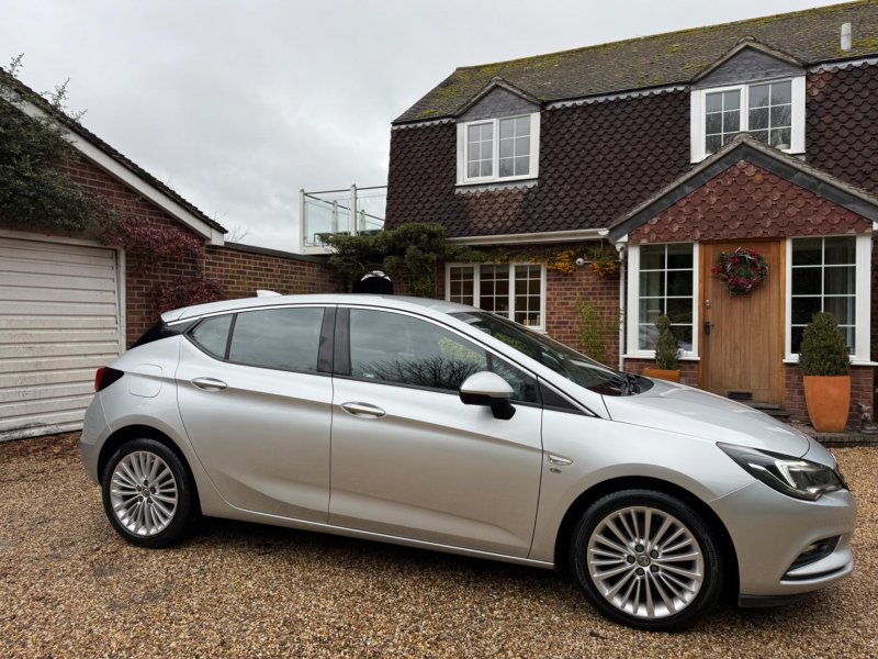 VAUXHALL ASTRA