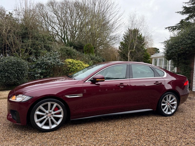 JAGUAR XF