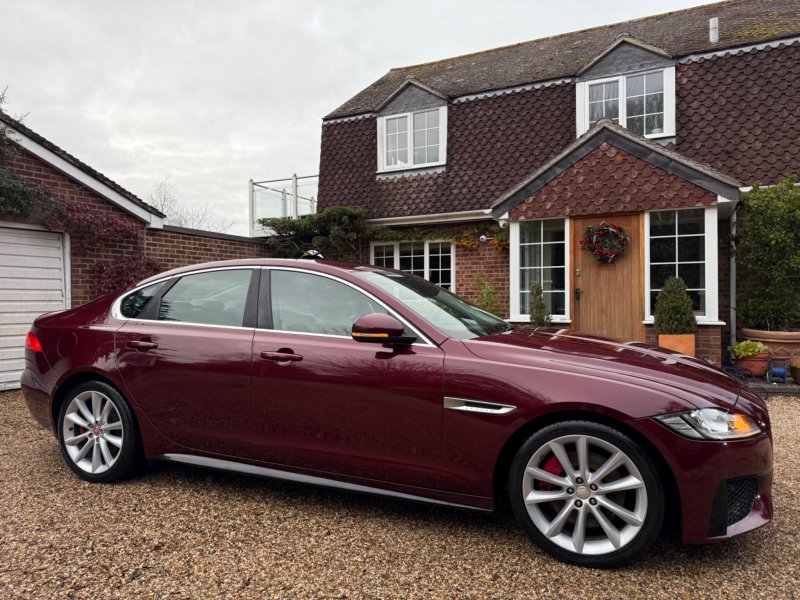 JAGUAR XF