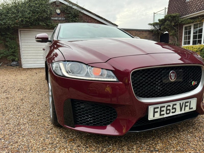 JAGUAR XF