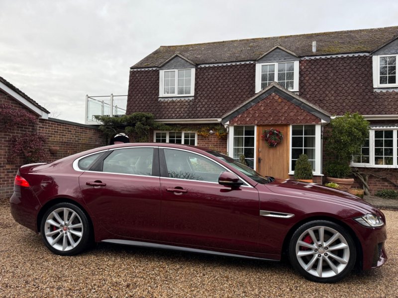 JAGUAR XF