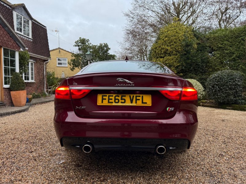 JAGUAR XF