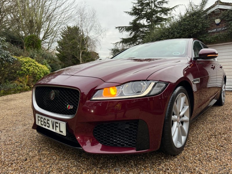 JAGUAR XF