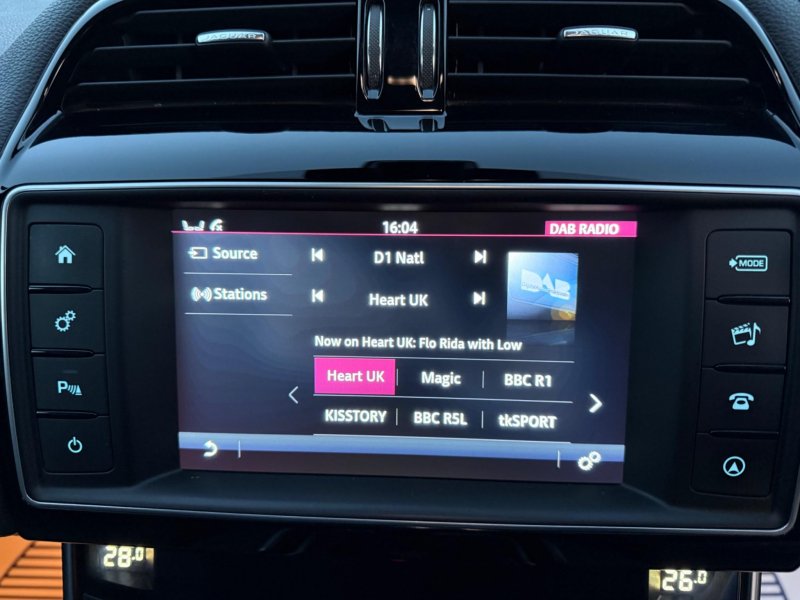 JAGUAR XE