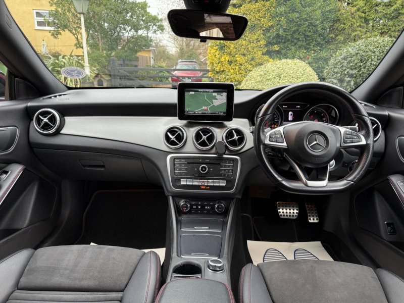 MERCEDES-BENZ CLA